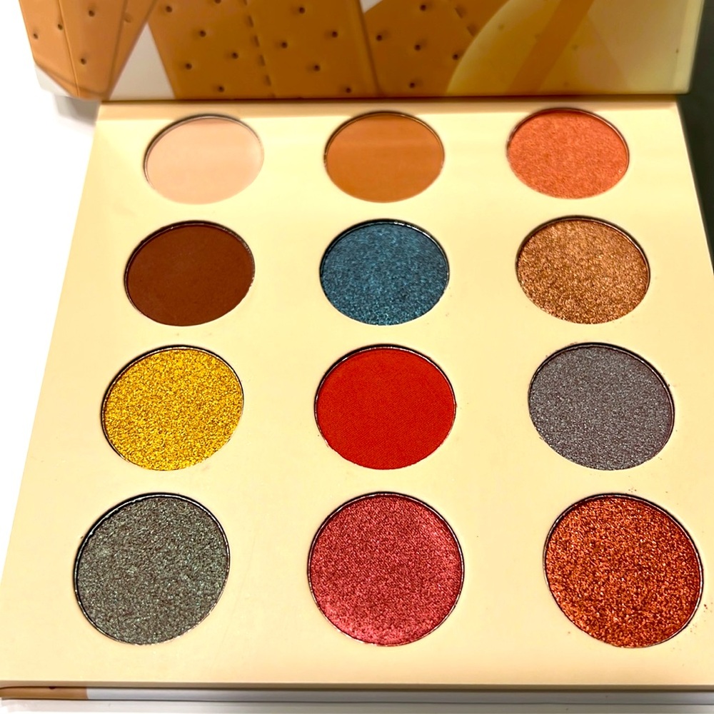 Beauty Bakerie Do It for the Graham Eyeshadow Palette